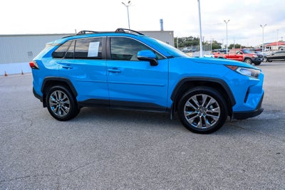 2020 Toyota RAV4 XLE Premium