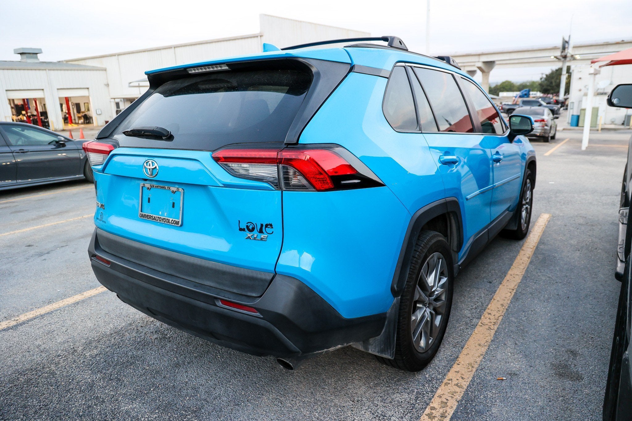 2020 Toyota RAV4 XLE Premium
