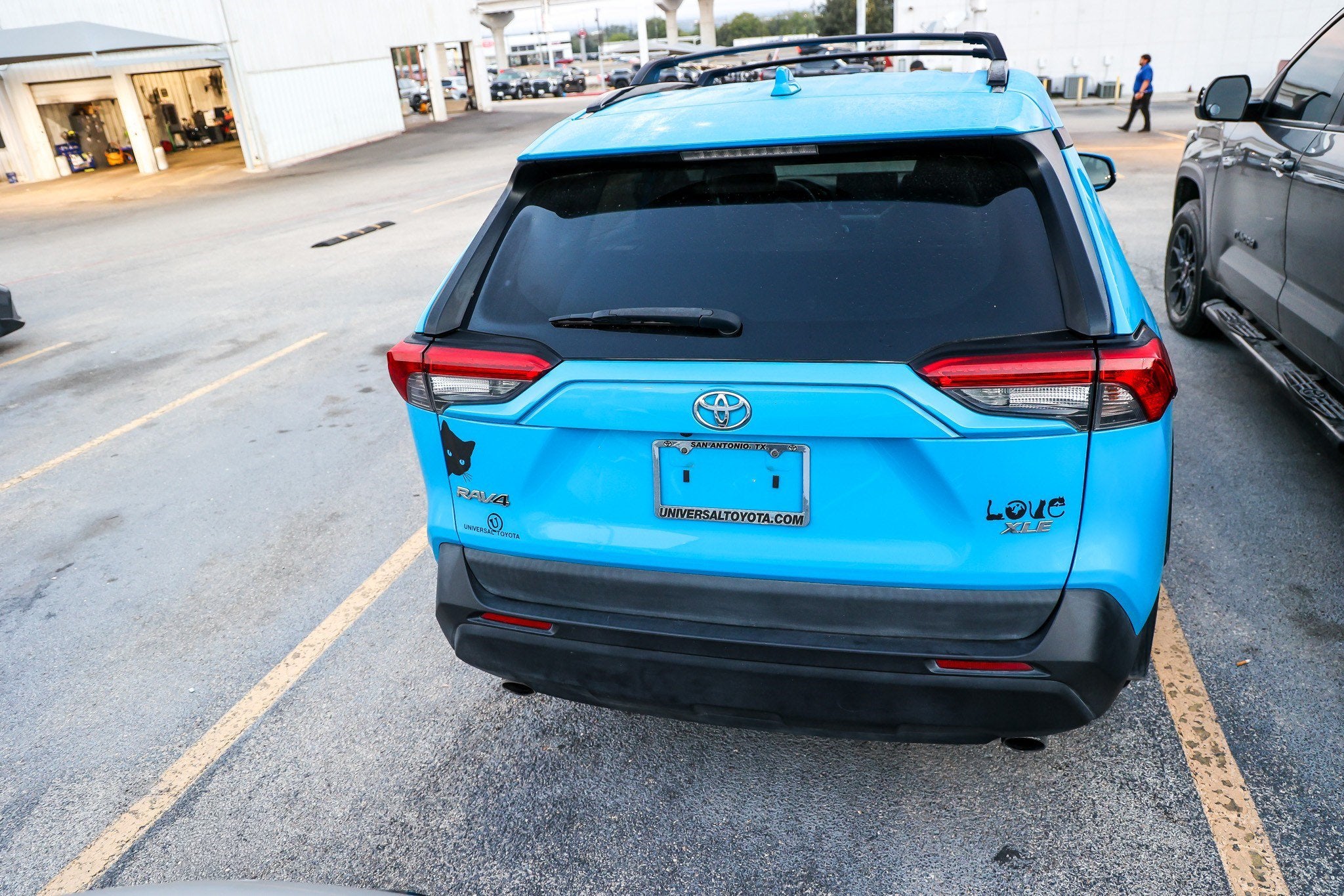 2020 Toyota RAV4 XLE Premium