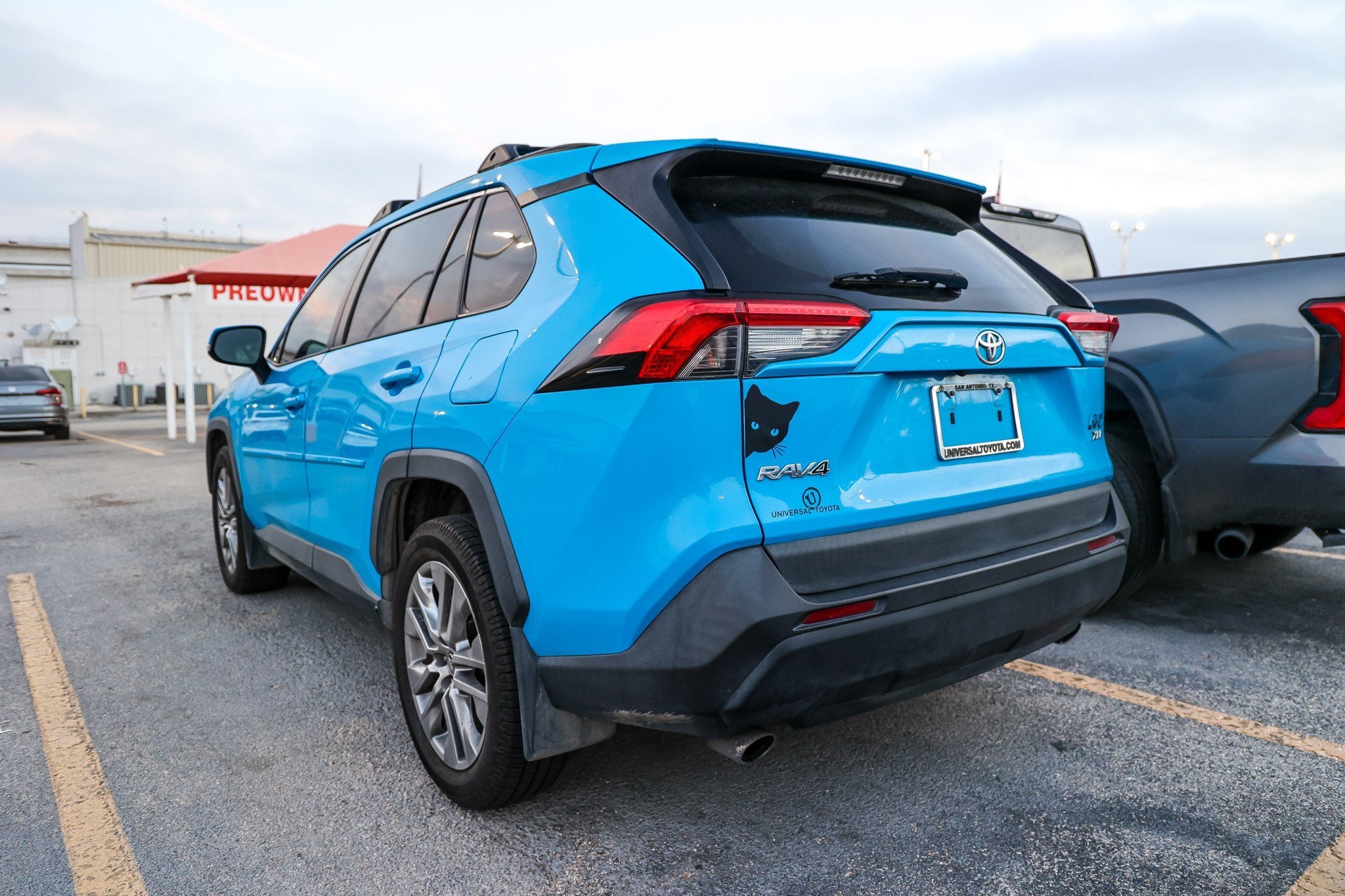 2020 Toyota RAV4 XLE Premium