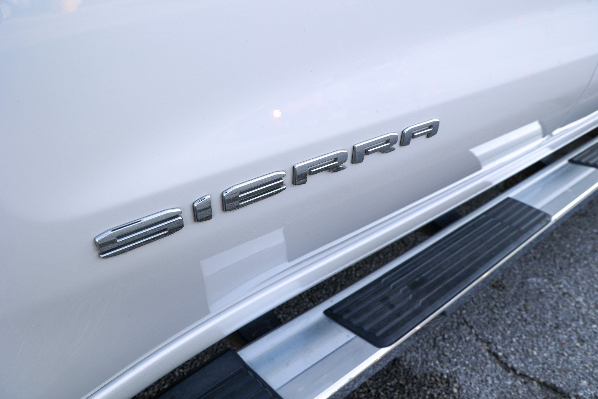 2024 GMC Sierra SLT