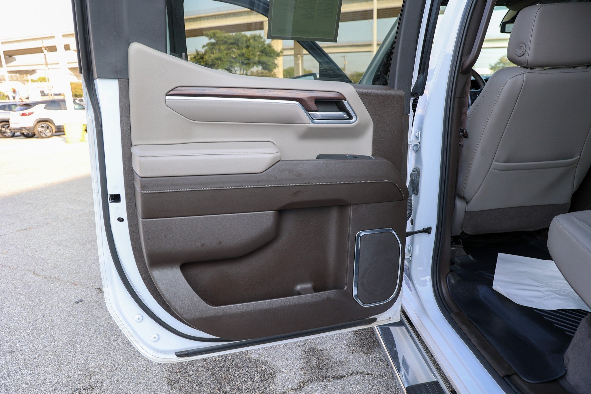 2024 GMC Sierra SLT