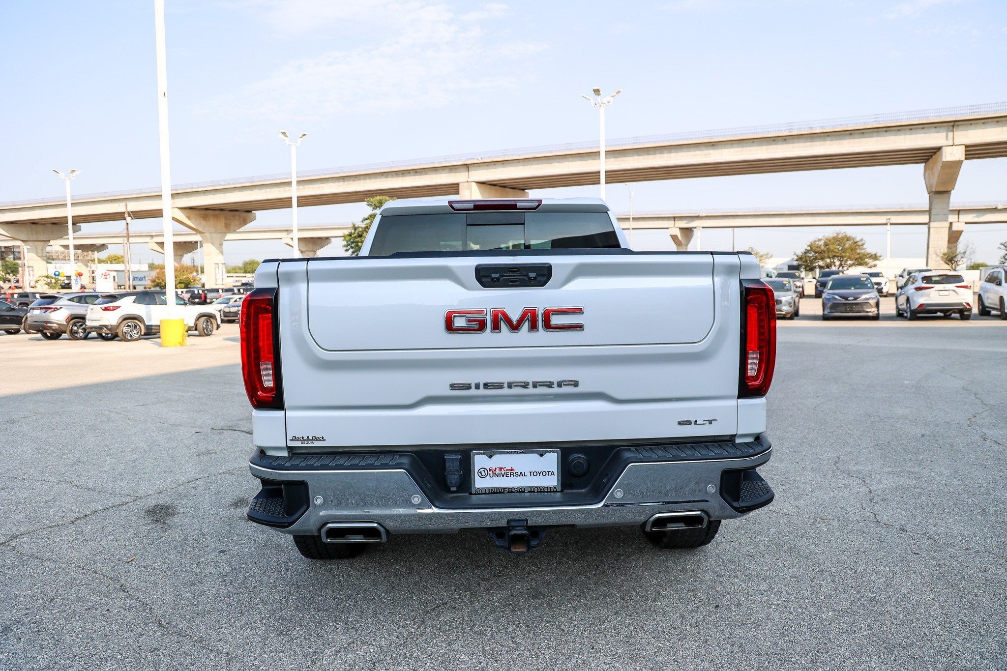 2024 GMC Sierra SLT