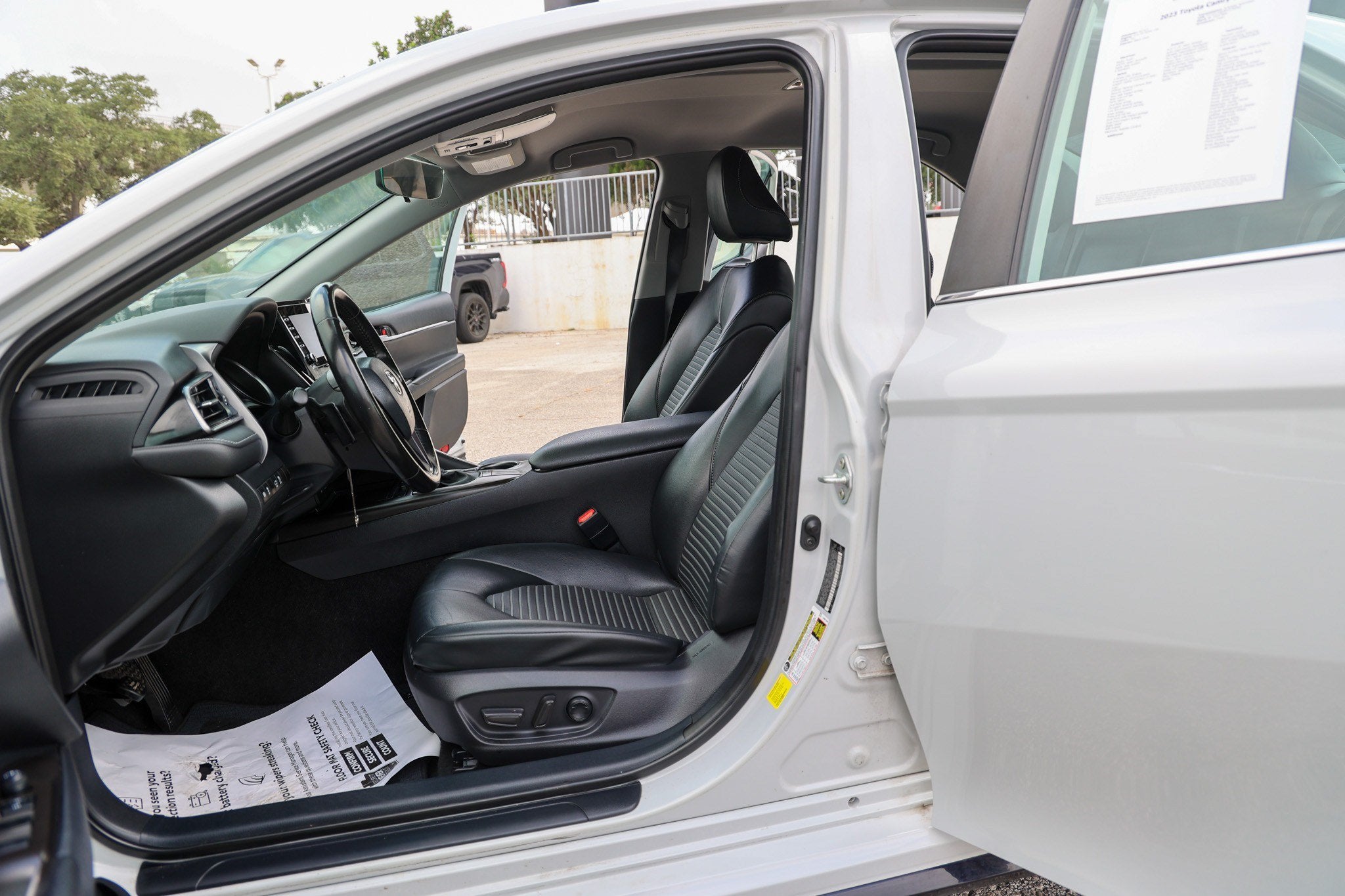2023 Toyota Camry SE