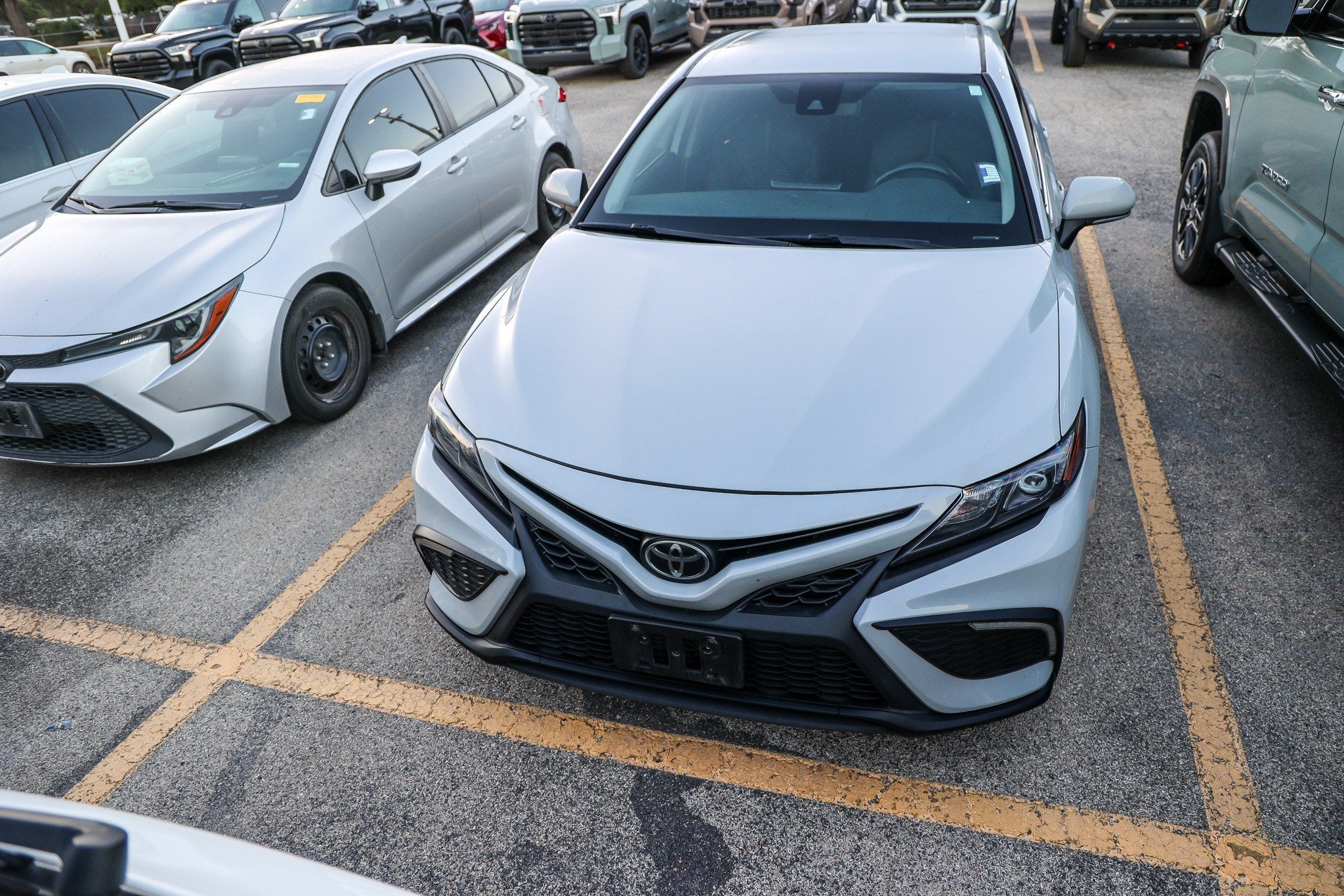 2024 Toyota Camry SE