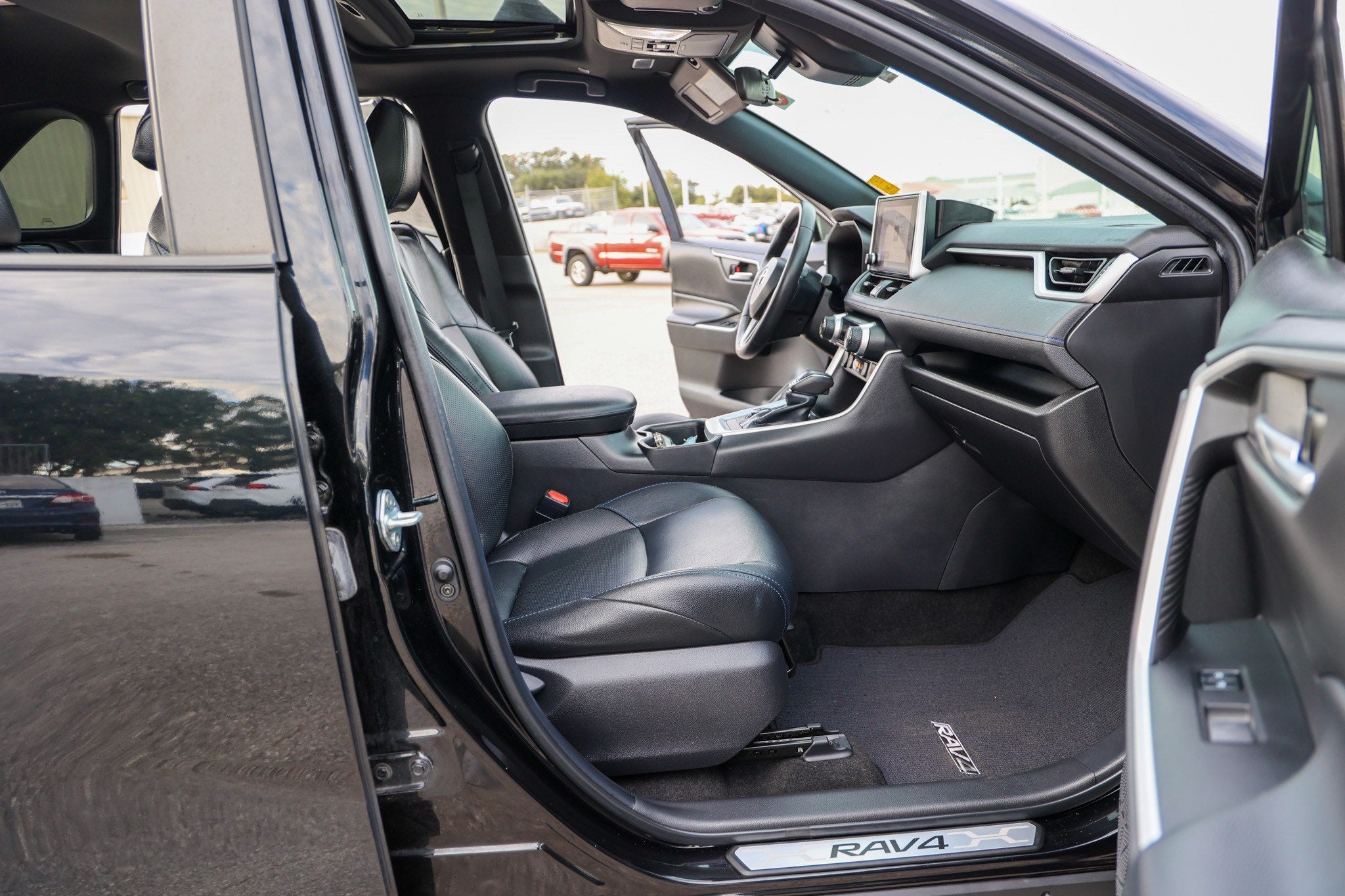 2023 Toyota RAV4 Hybrid Hybrid SE