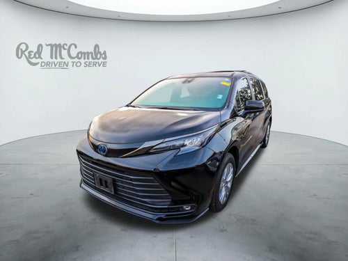 2023 Toyota Sienna Woodland Edition
