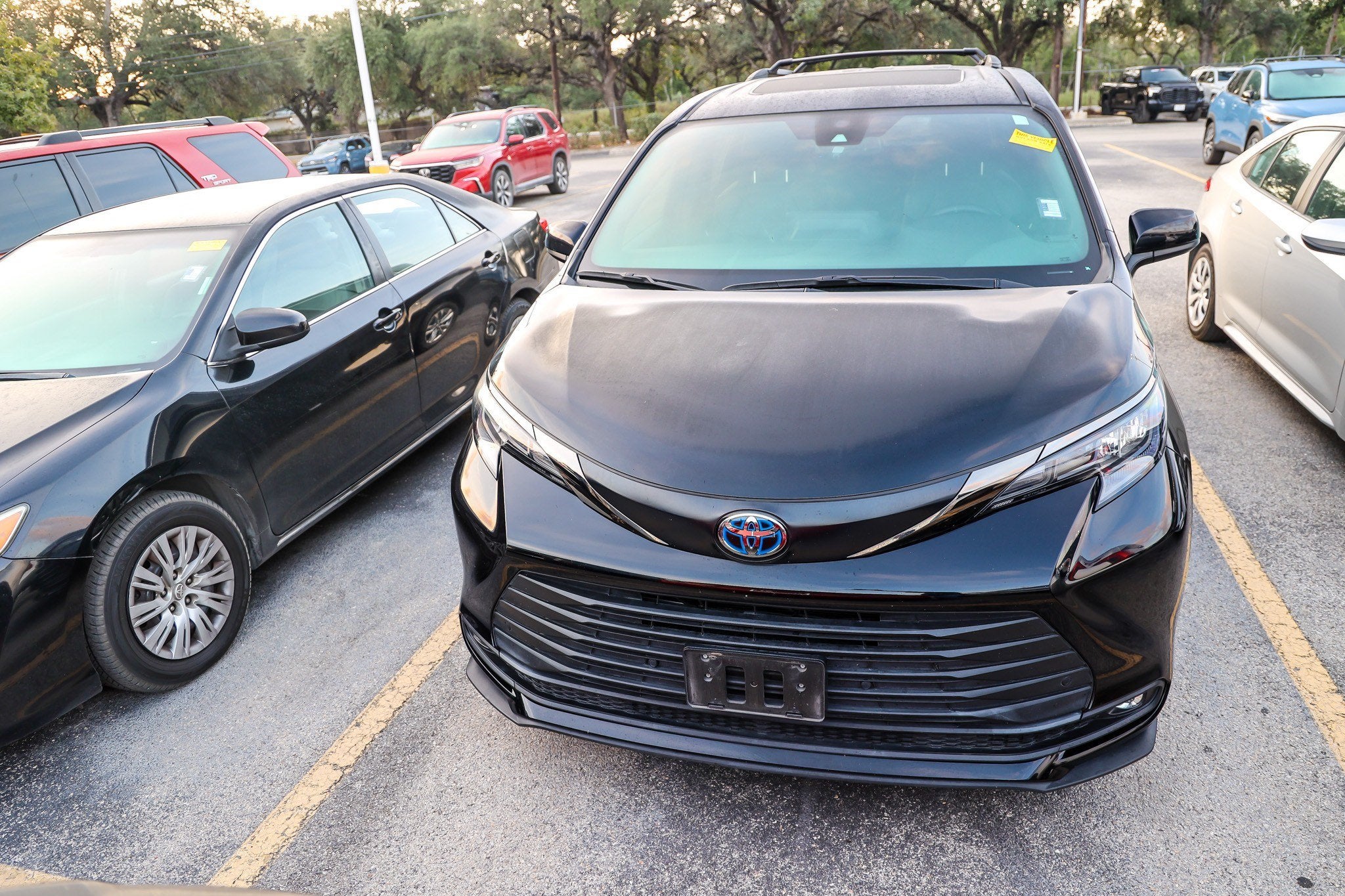 2023 Toyota Sienna Woodland Edition