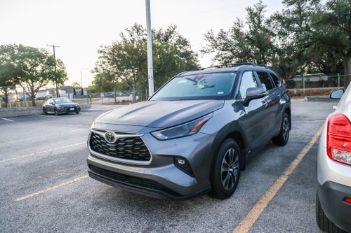 2026 Toyota Highlander Hybrid XLE