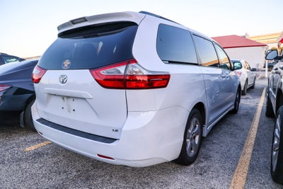 2018 Toyota Sienna LE