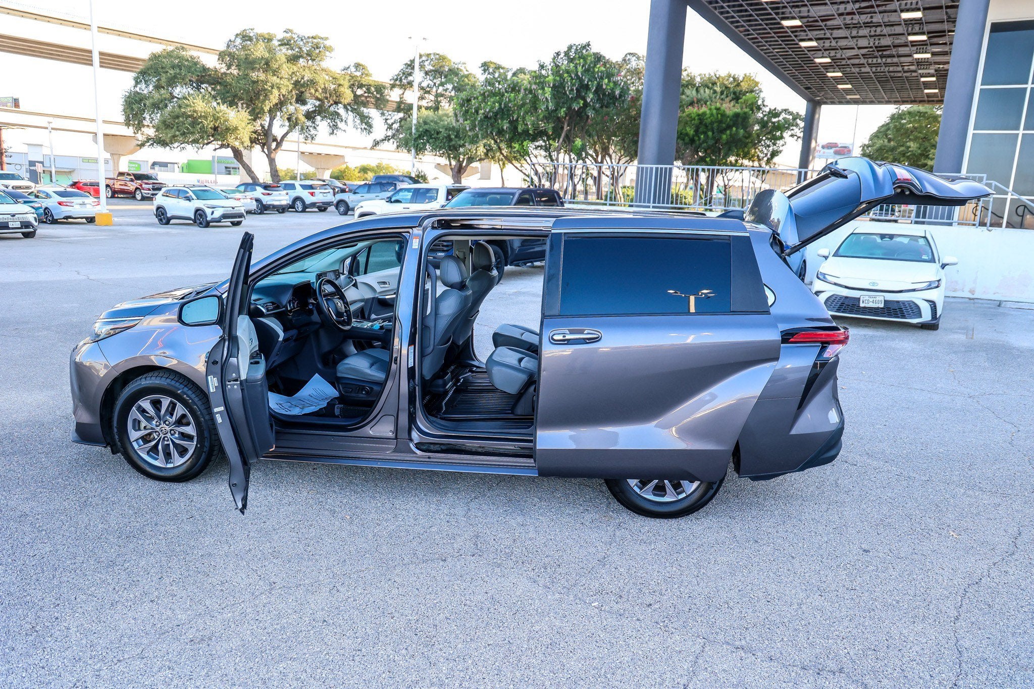 2022 Toyota Sienna XLE