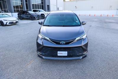 2022 Toyota Sienna XLE