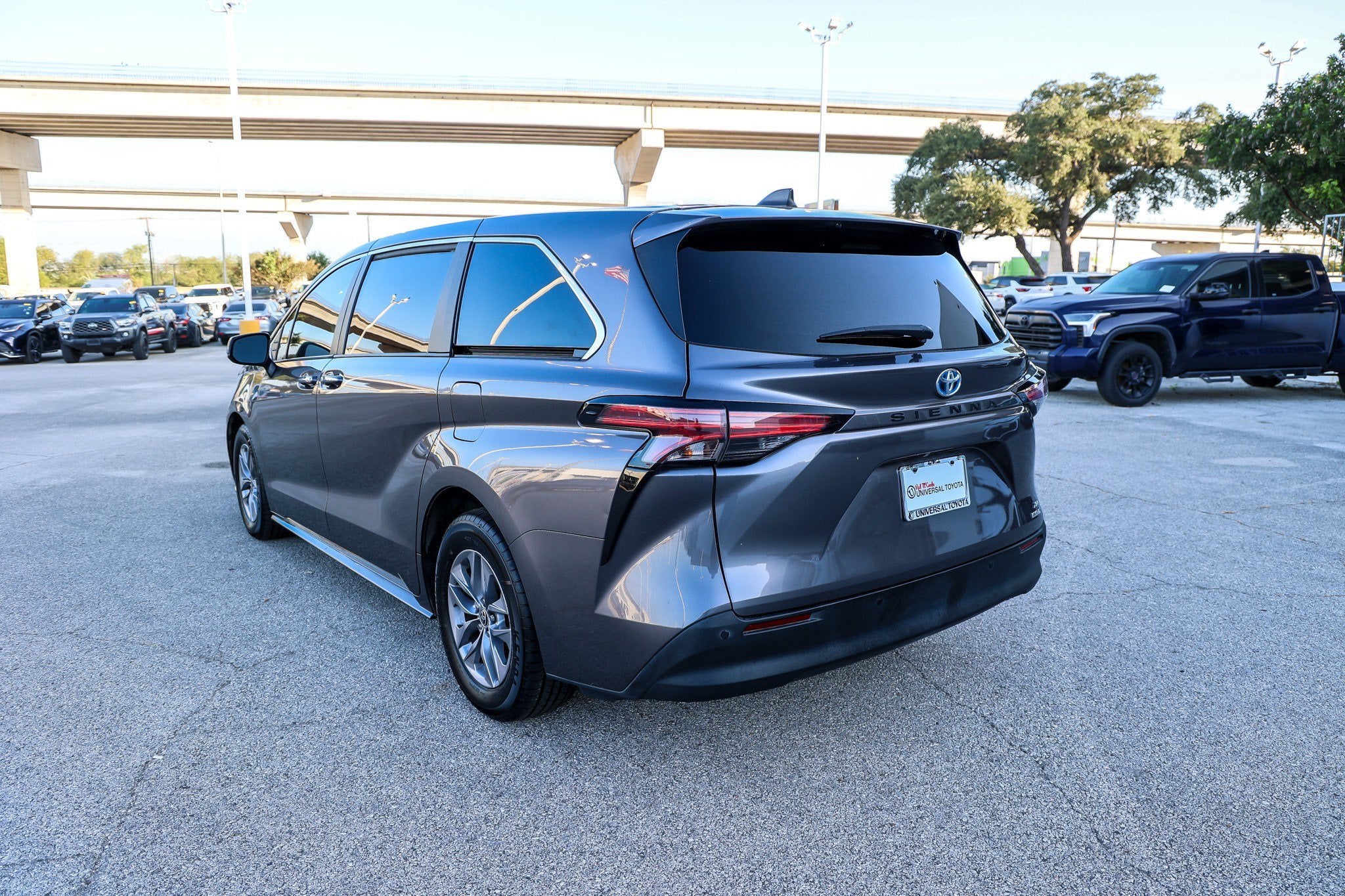 2022 Toyota Sienna XLE