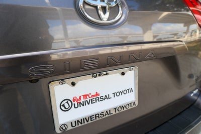 2017 Toyota Sienna XLE
