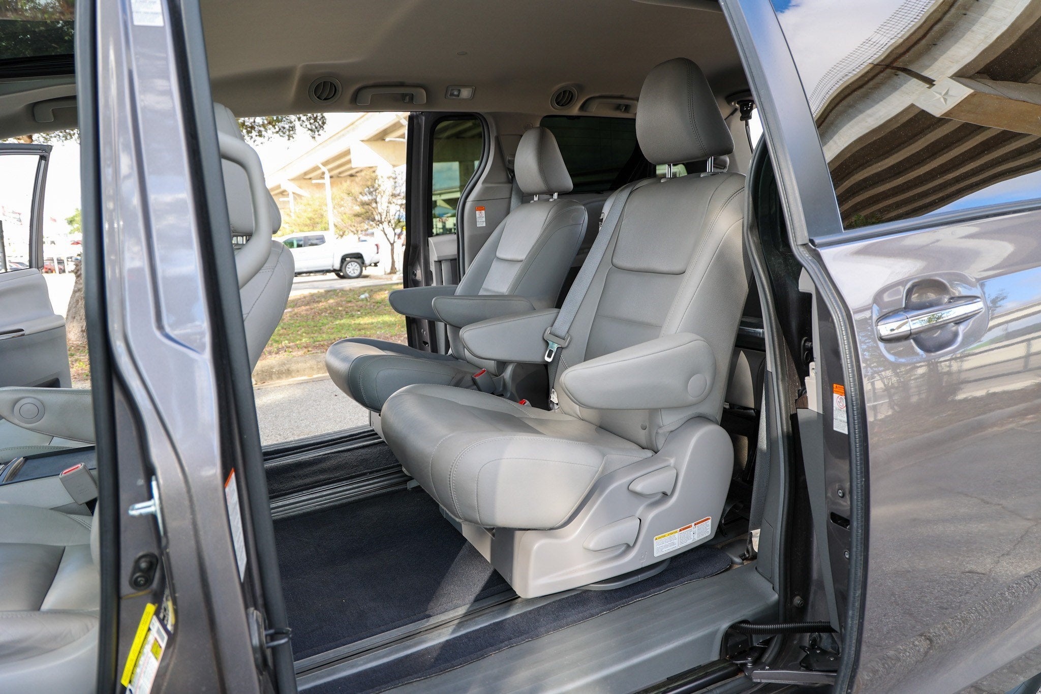 2017 Toyota Sienna XLE