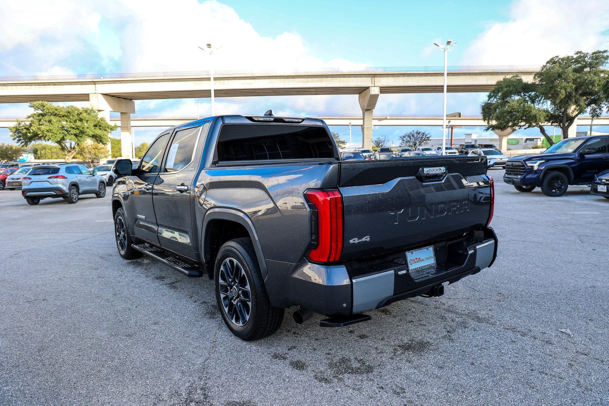 2024 Toyota Tundra i-FORCE MAX Limited Hybrid