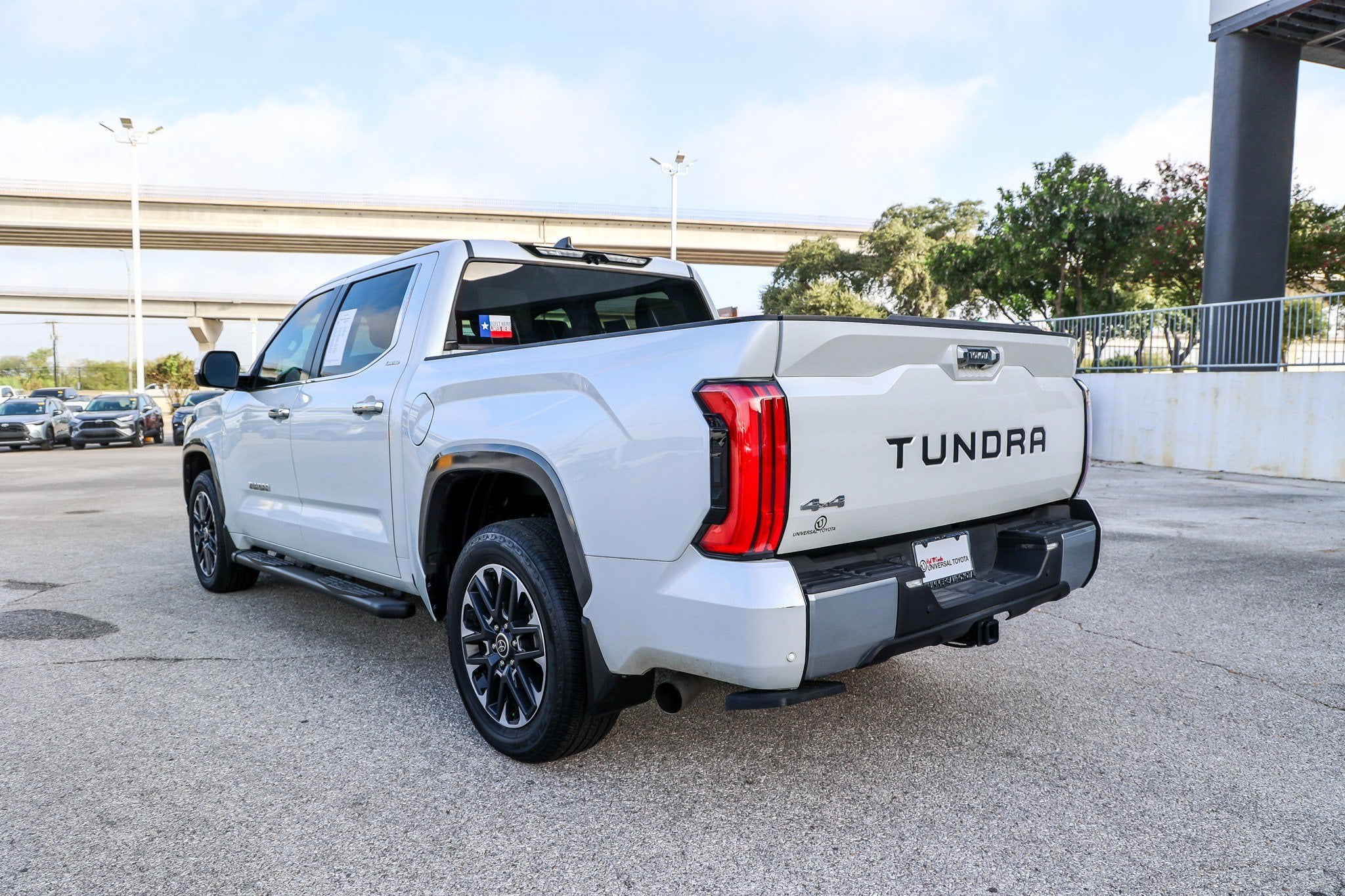 2024 Toyota Tundra i-FORCE MAX Limited Hybrid