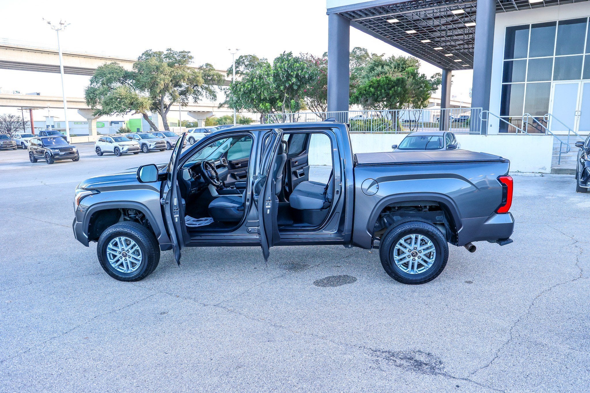 2024 Toyota Tundra SR5