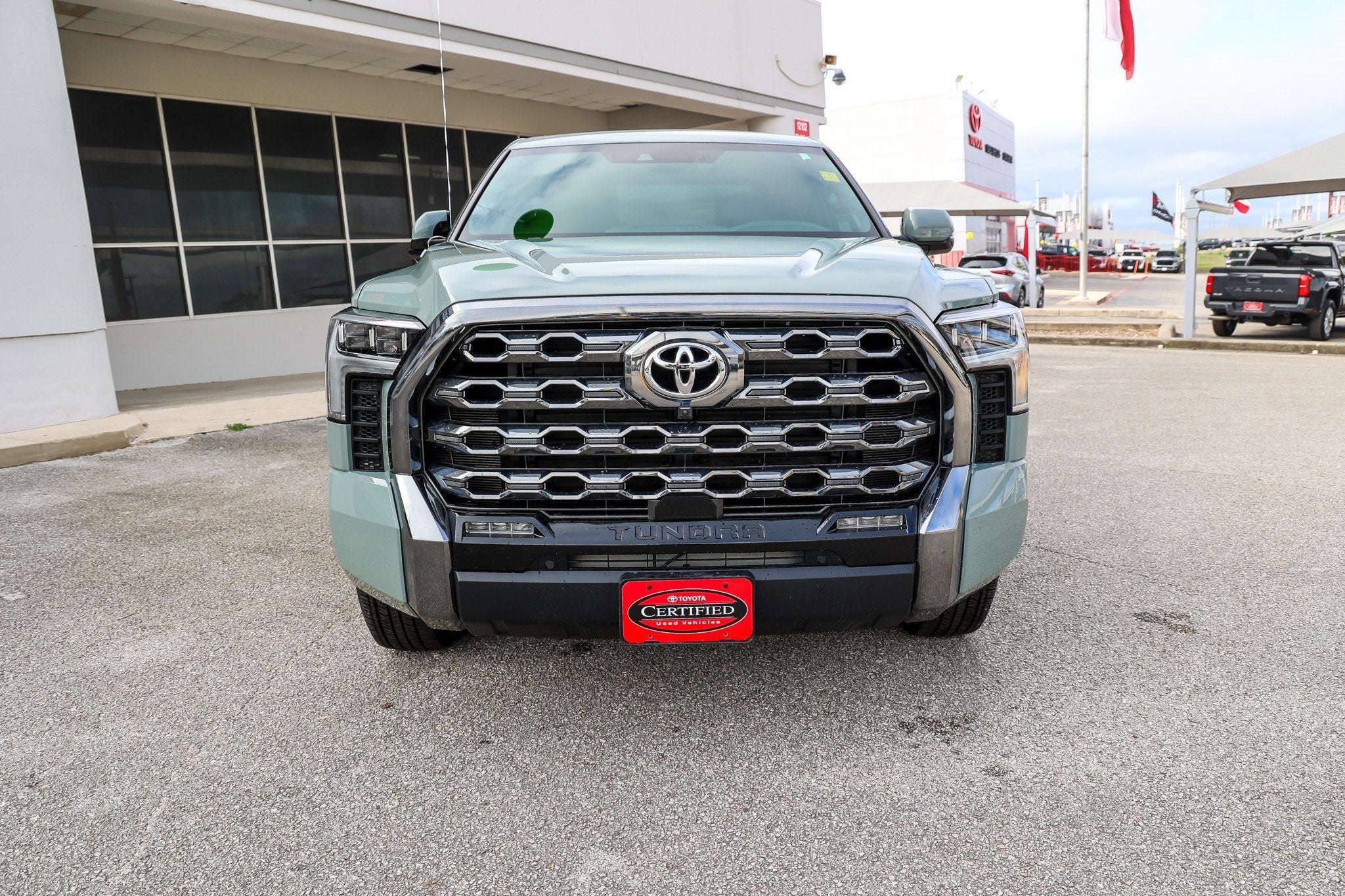 2026 Toyota Tundra i-FORCE MAX Platinum Hybrid