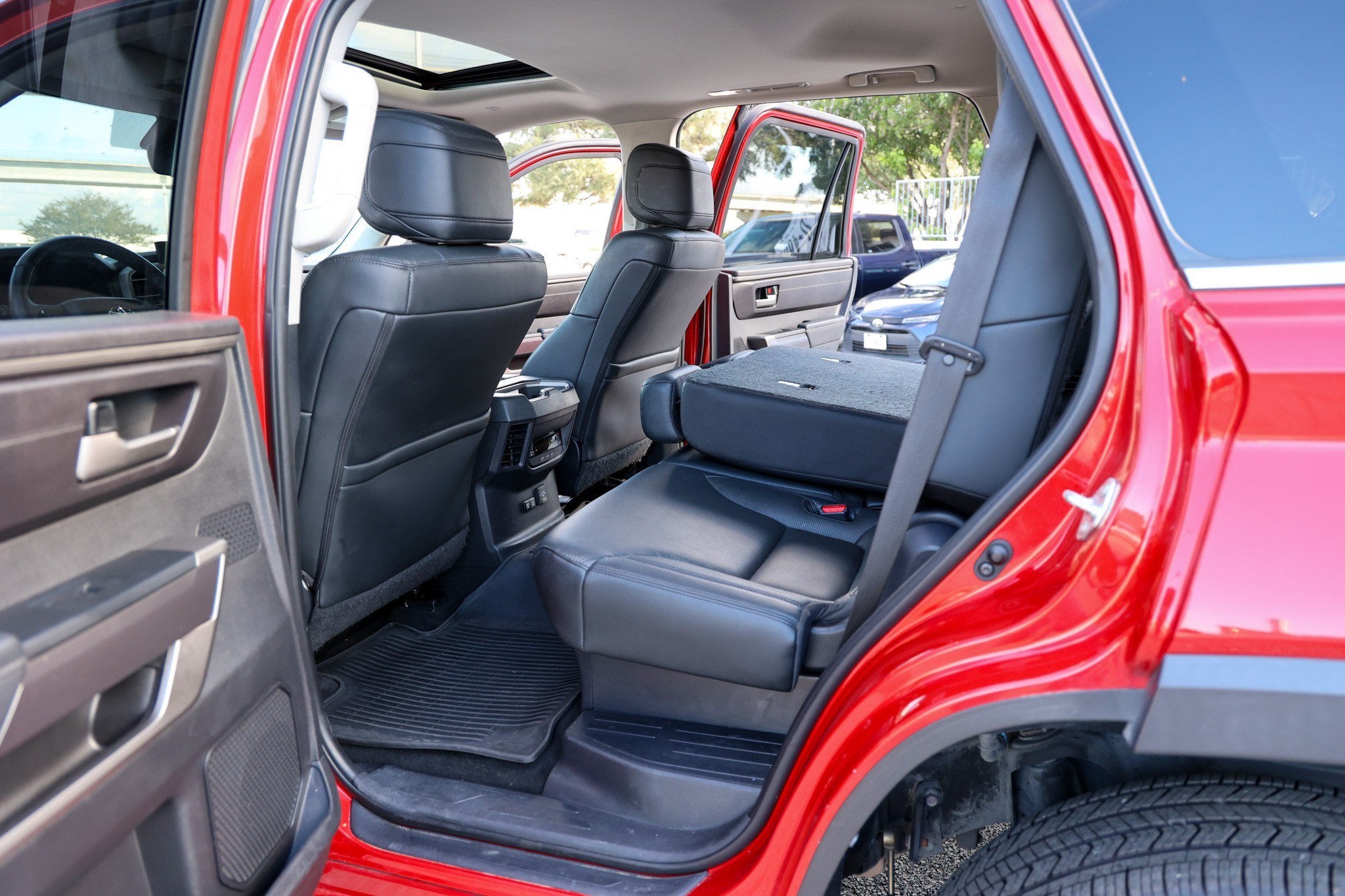 2023 Toyota Sequoia SR5