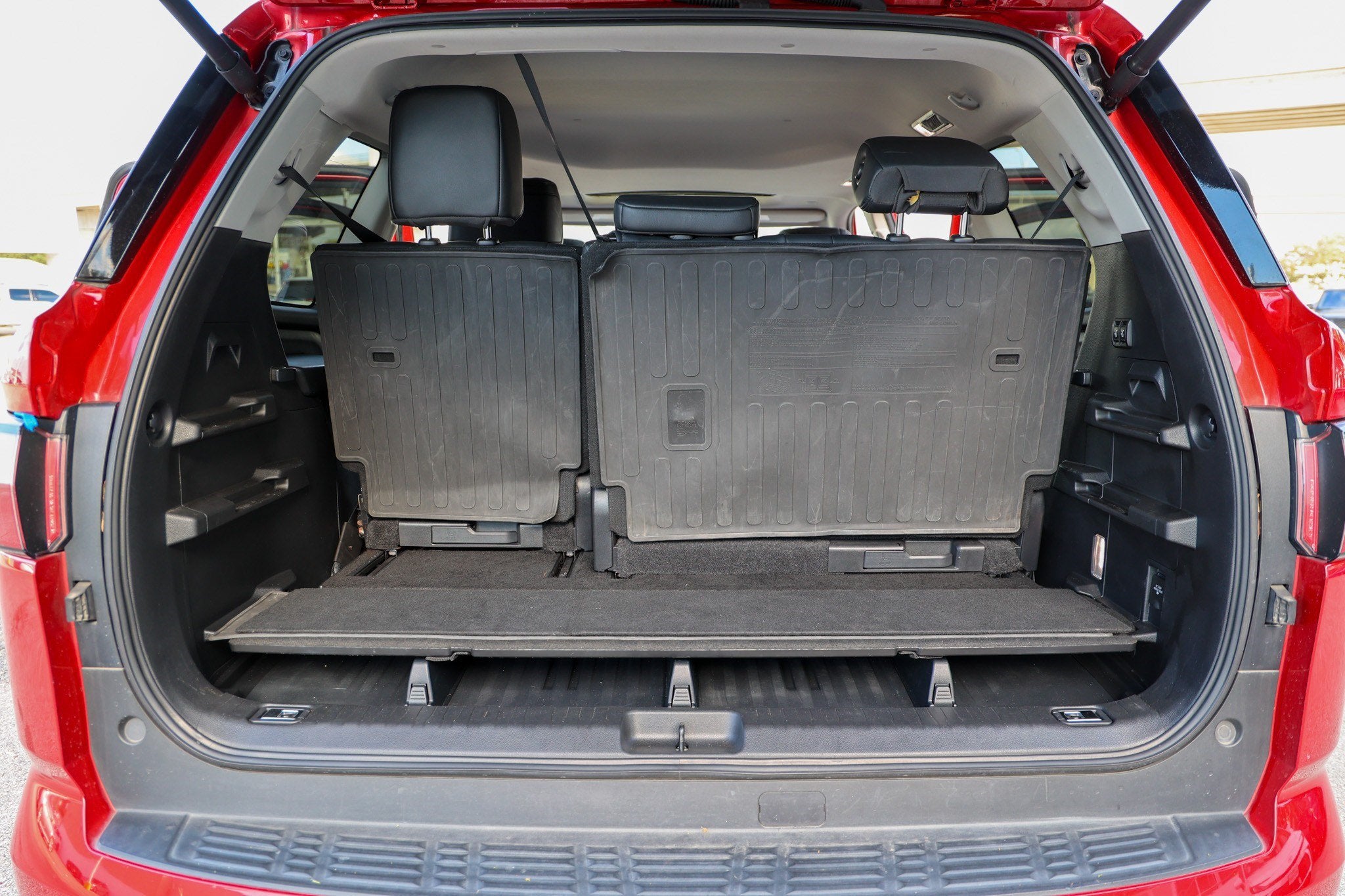 2023 Toyota Sequoia SR5