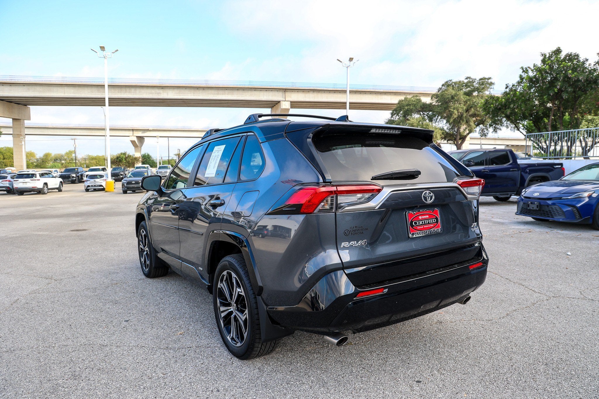 2025 Toyota RAV4 Plug-in Hybrid XSE