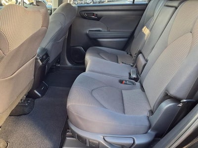 2025 Toyota Highlander LE