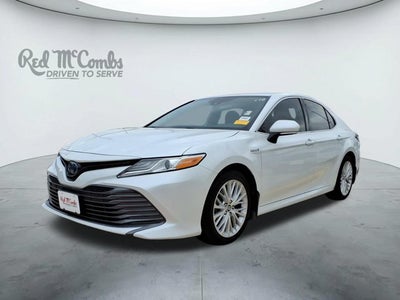 2020 Toyota Camry Hybrid XLE