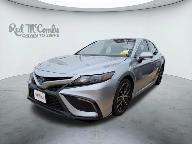 2022 Toyota Camry Hybrid SE