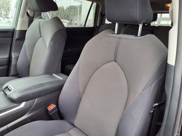 2025 Toyota Highlander LE