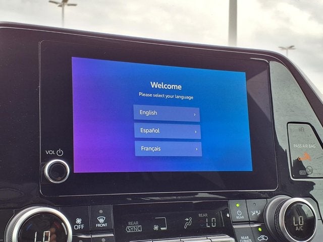 2025 Toyota Highlander LE