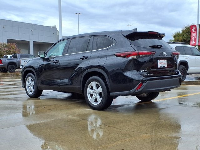 2025 Toyota Highlander LE