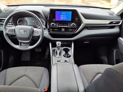2025 Toyota Highlander LE