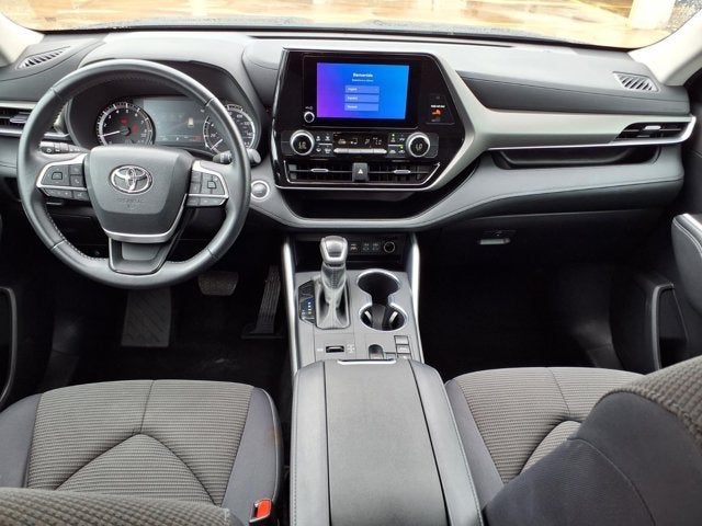 2025 Toyota Highlander LE
