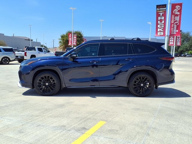 2025 Toyota Highlander XLE