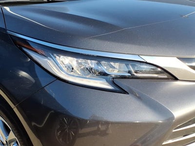 2025 Toyota Sienna Limited