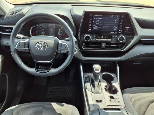 2021 Toyota Highlander LE