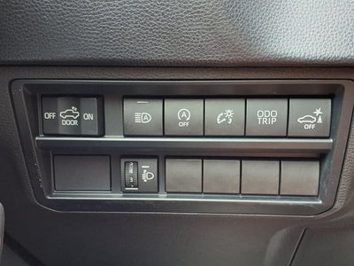 2023 Toyota Tundra 4WD SR5