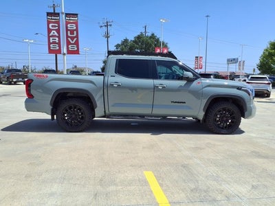 2022 Toyota Tundra 4WD SR5