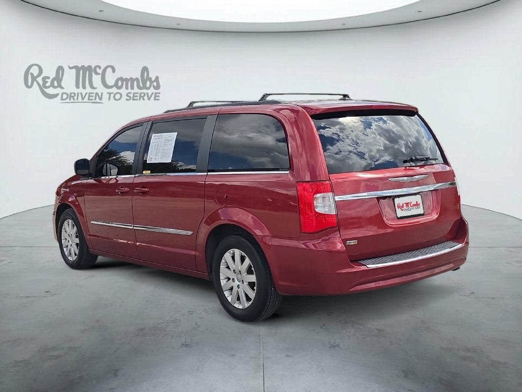 2016 Chrysler Town & Country Touring