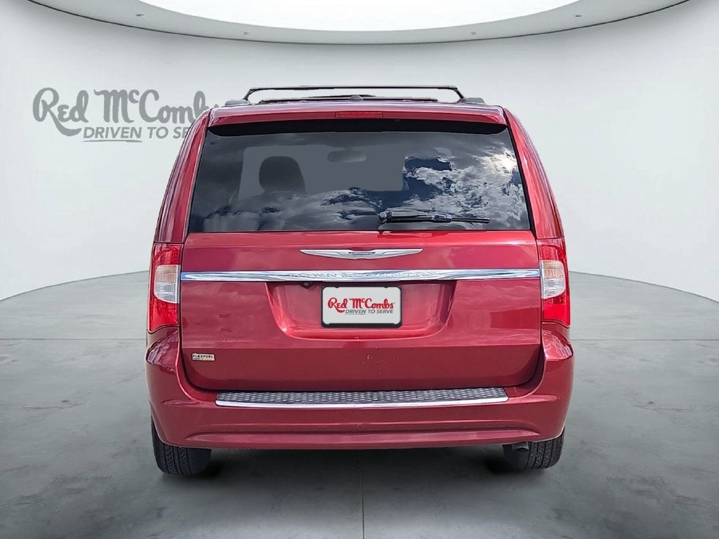 2016 Chrysler Town & Country Touring