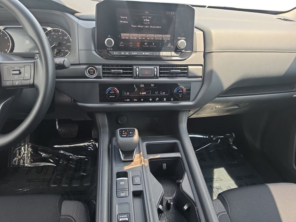 2024 Nissan Pathfinder S