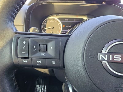 2022 Nissan Pathfinder SL