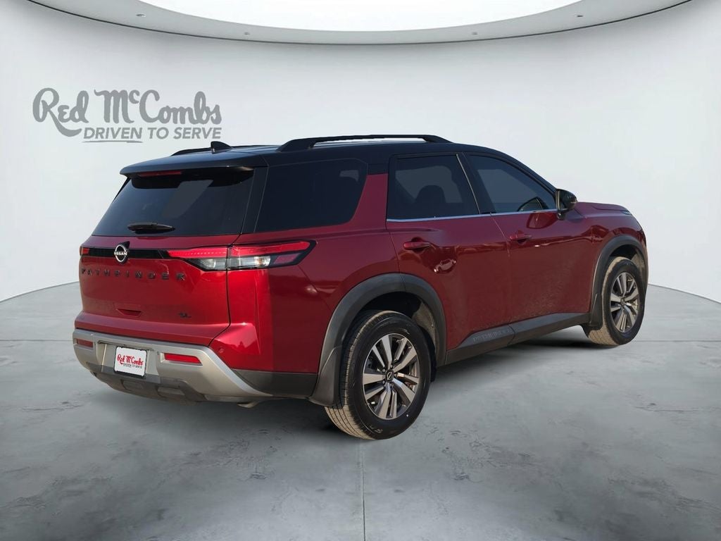 2022 Nissan Pathfinder SL