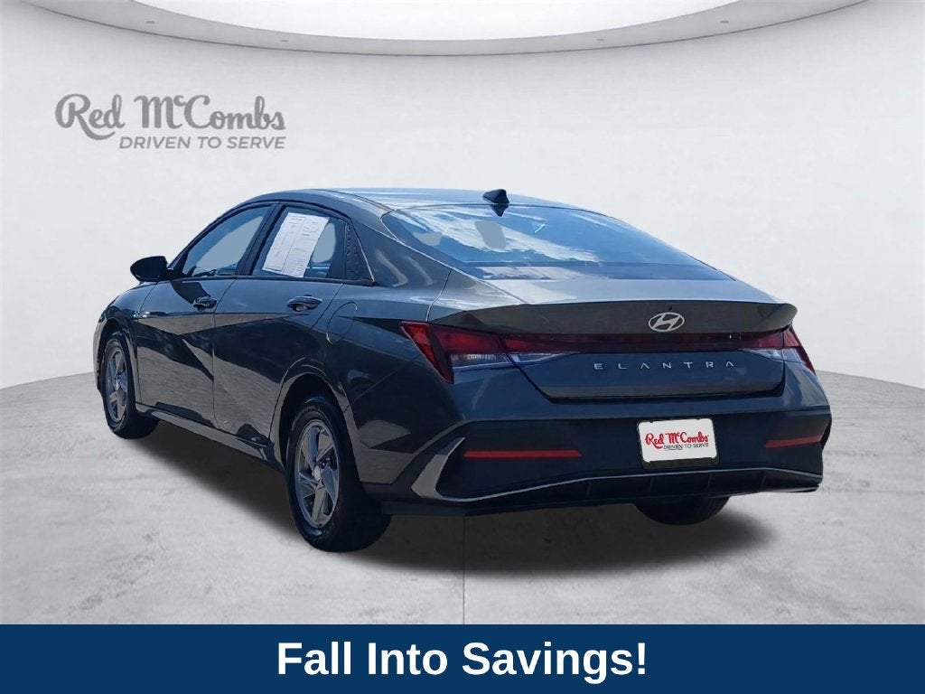 2024 Hyundai Elantra SE
