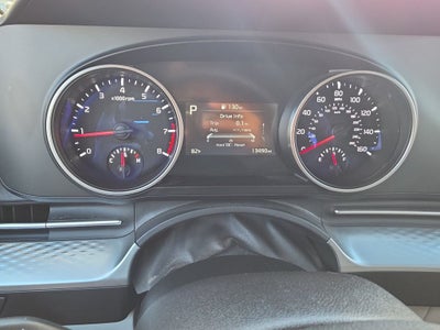 2024 Kia Carnival LX